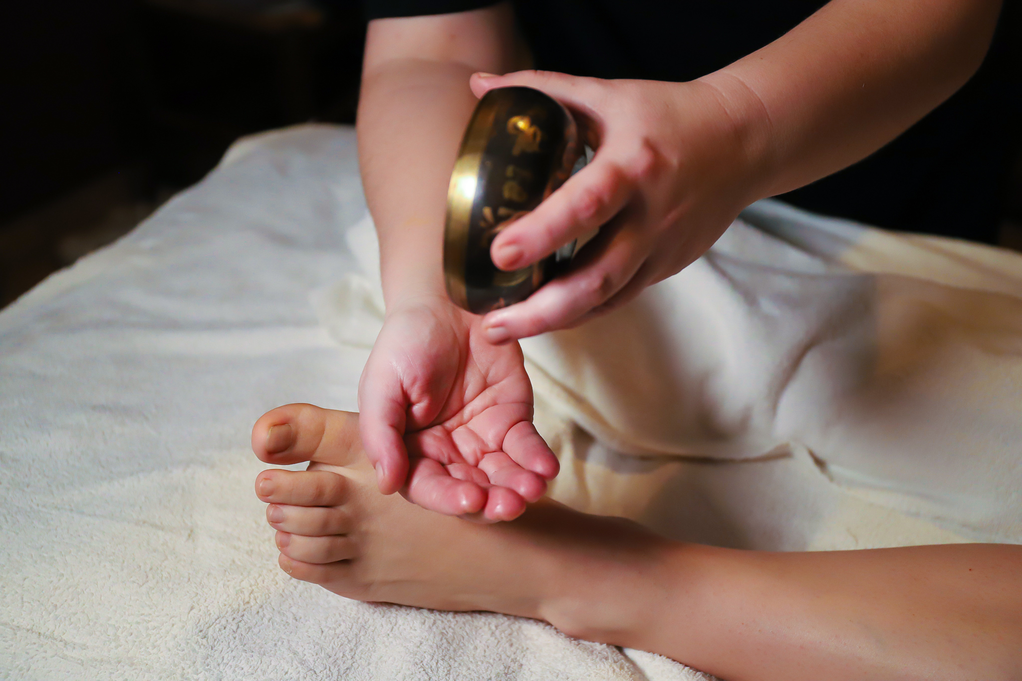 Corso di massaggio ayurvedico pittabyangam a Sanremo